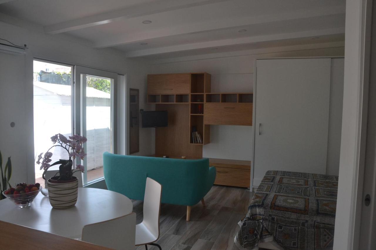 Lungomare 2 Apartment Procida Exterior photo